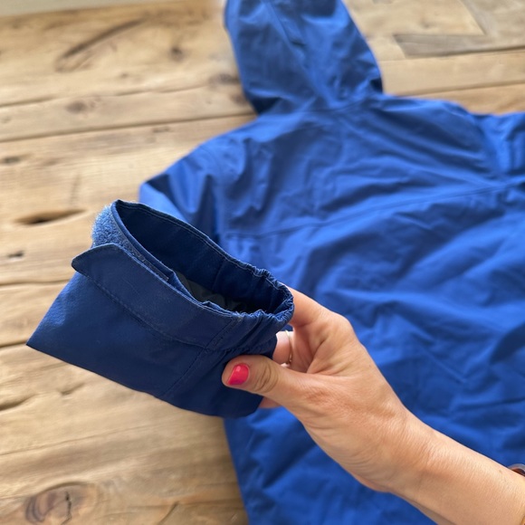 Boy’s Blue REI Jacket, great condition, size Small (8) in boys. 💙 - Picture 8 of 11